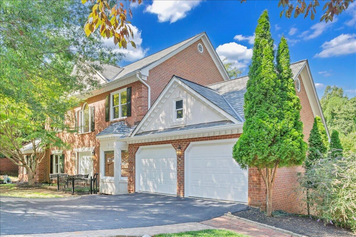 6787 Hidden Woods DR - Photo 2