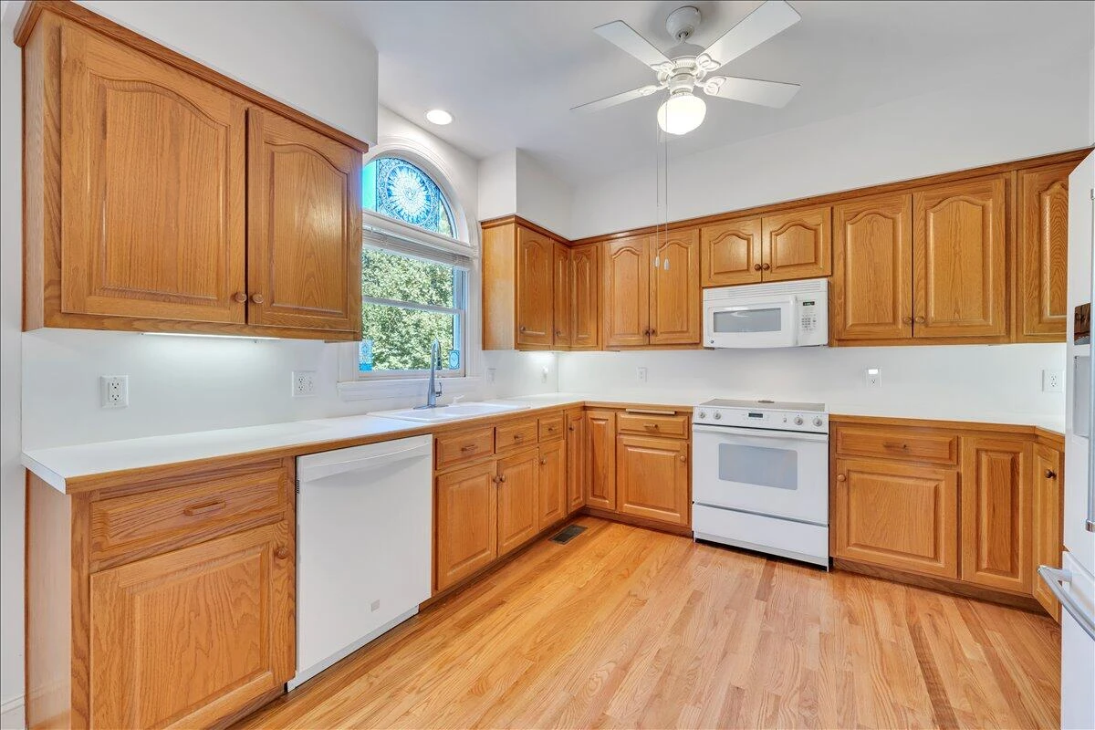 6787 Hidden Woods DR - Photo 34