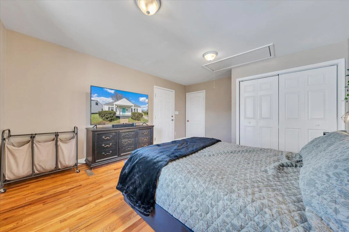 2407 Denniston AVE SW - Photo 19