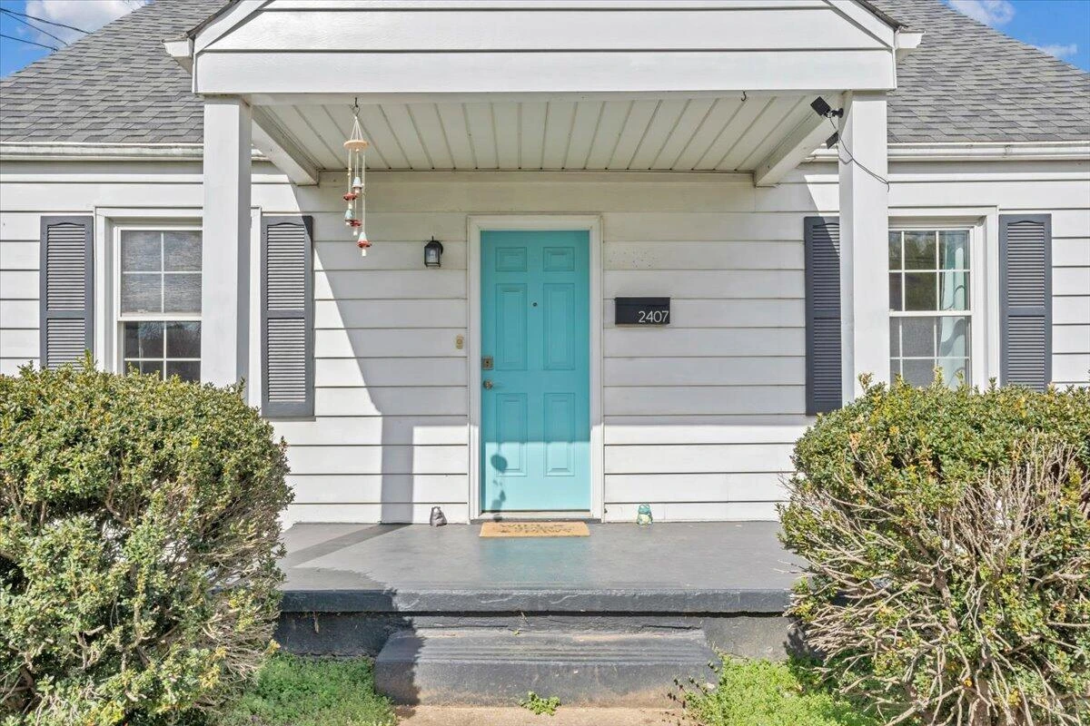 2407 Denniston AVE SW - Photo 3