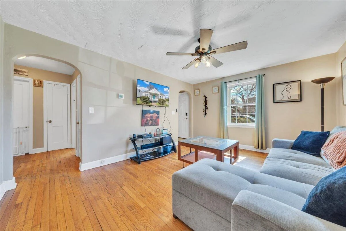 2407 Denniston AVE SW - Photo 7