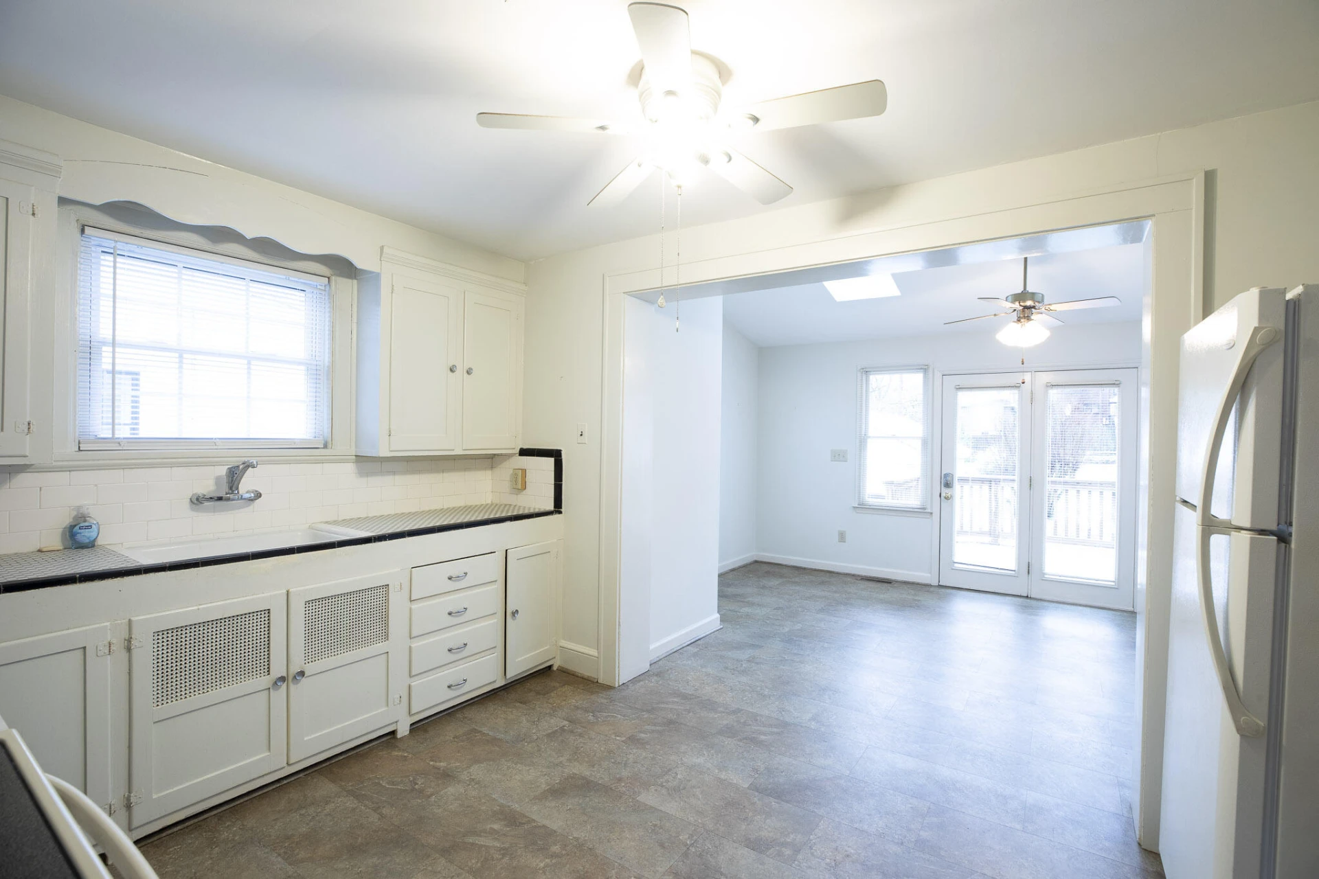 1818 Arlington RD SW - Photo 18