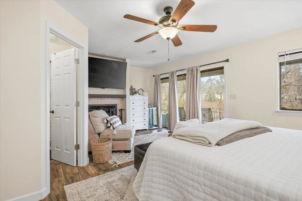 219 Shoreline Marina CIR #122 - Photo 14