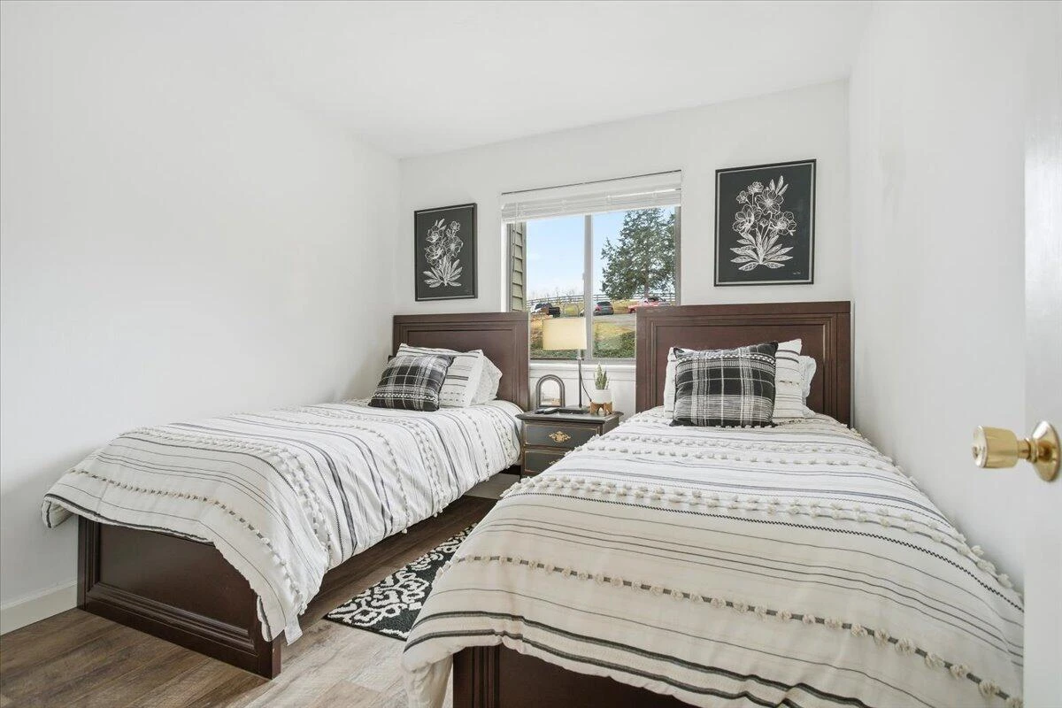 219 Shoreline Marina CIR #122 - Photo 30