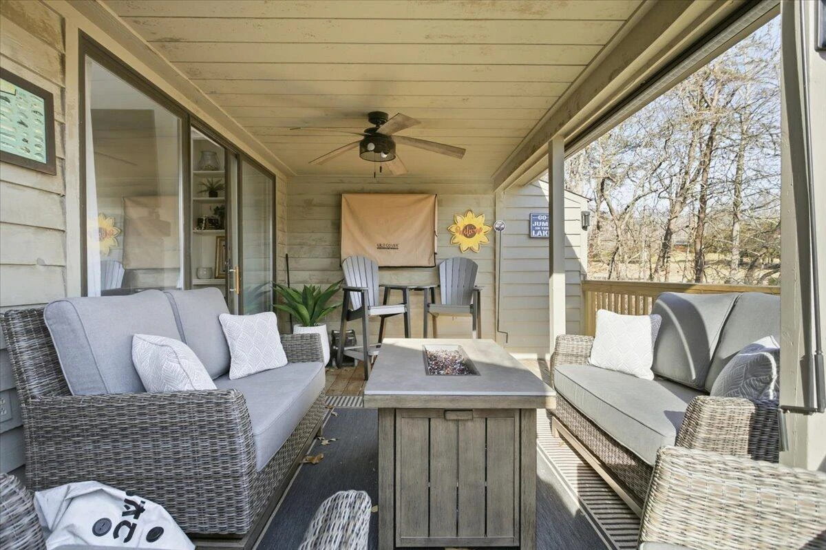 219 Shoreline Marina CIR #122 - Photo 33
