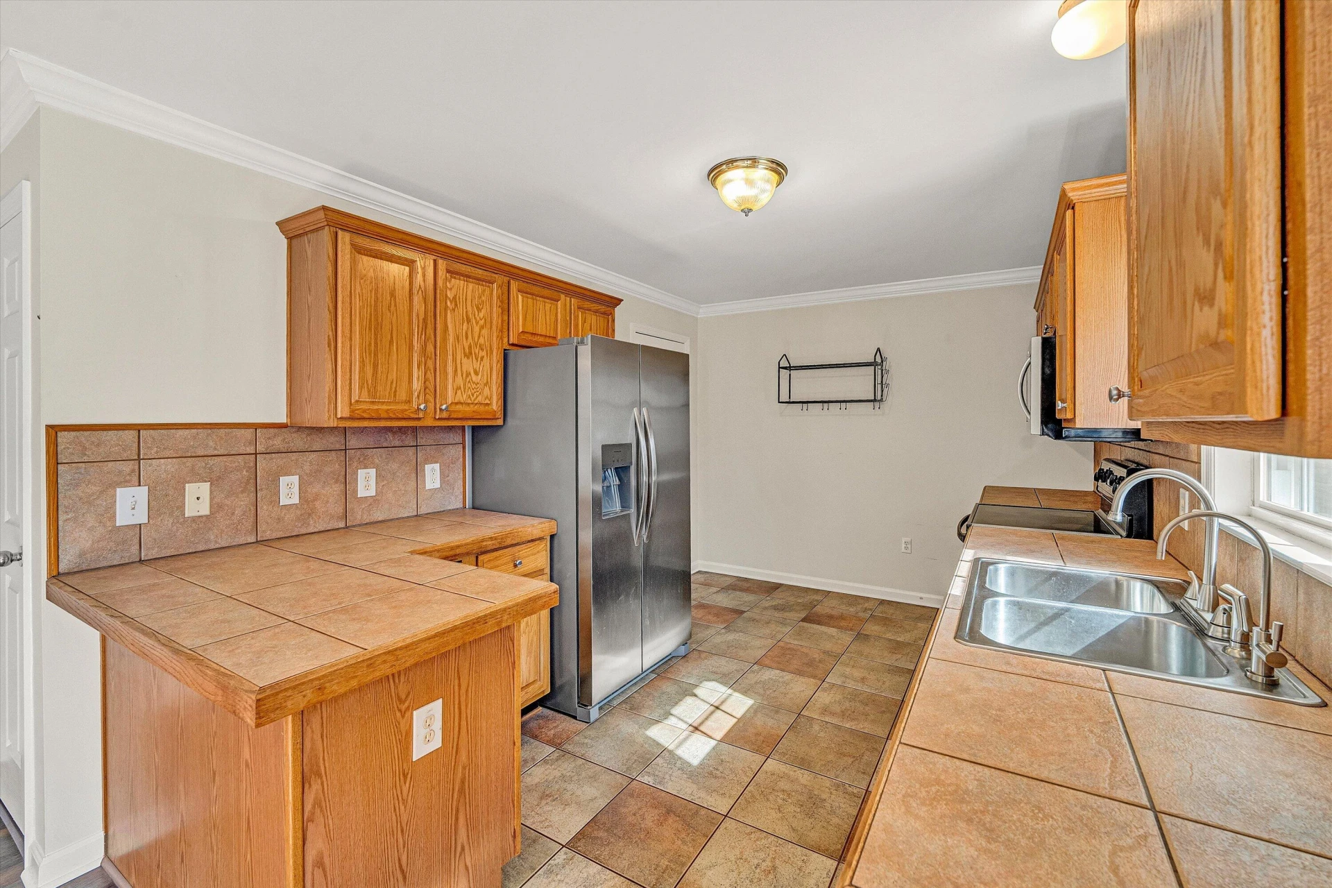 1840 Bluewater DR - Photo 18