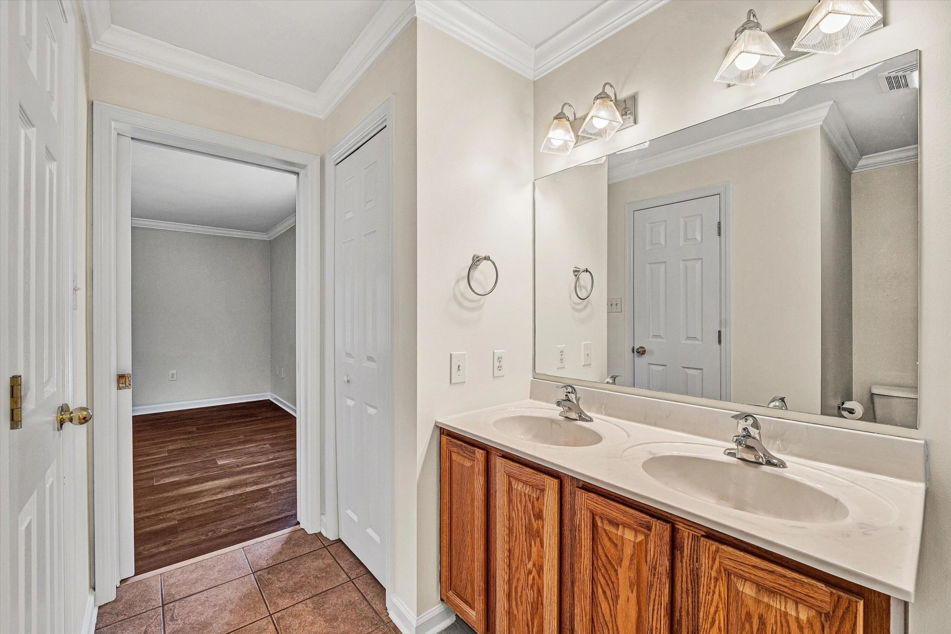 1840 Bluewater DR - Photo 28