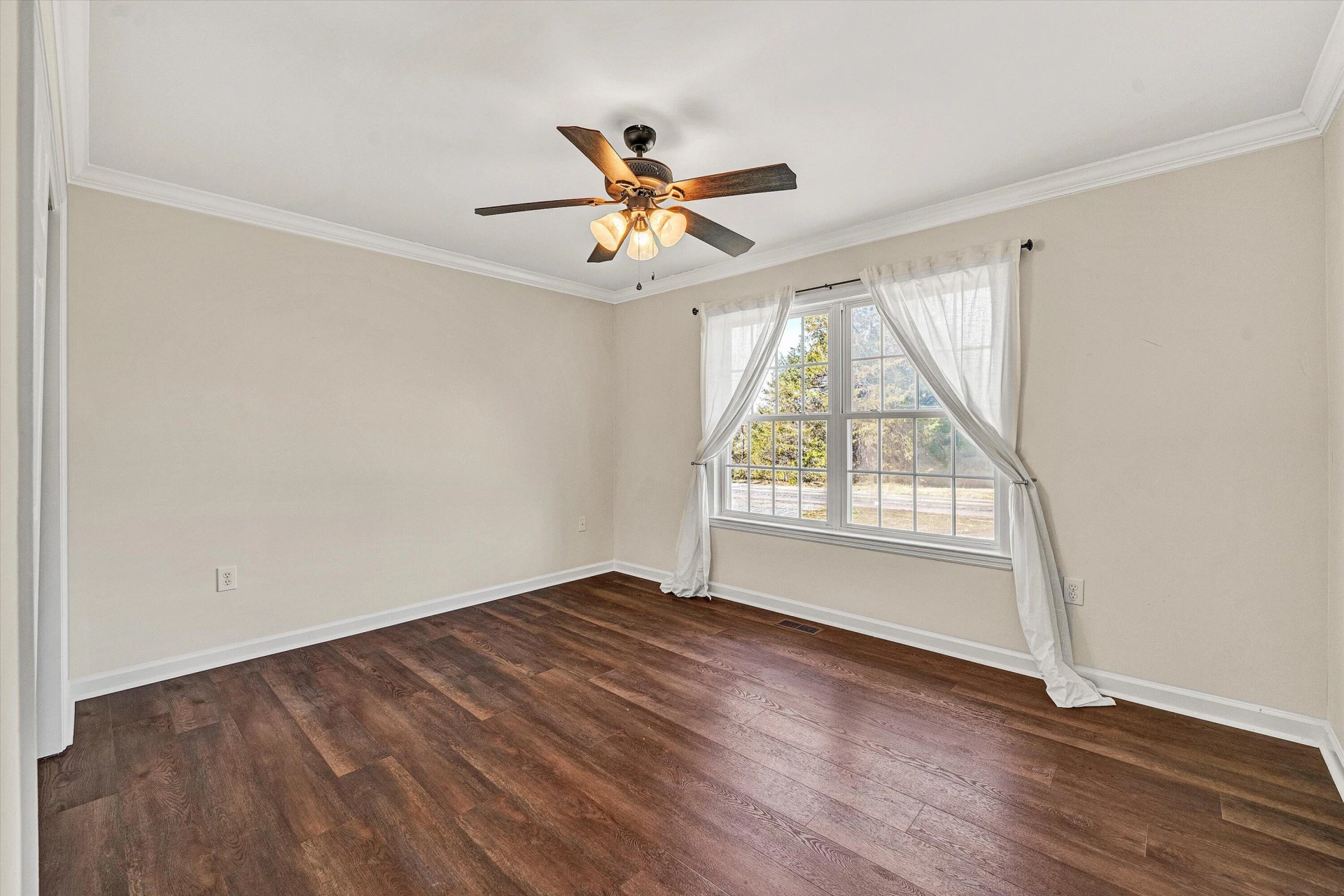 1840 Bluewater DR - Photo 32