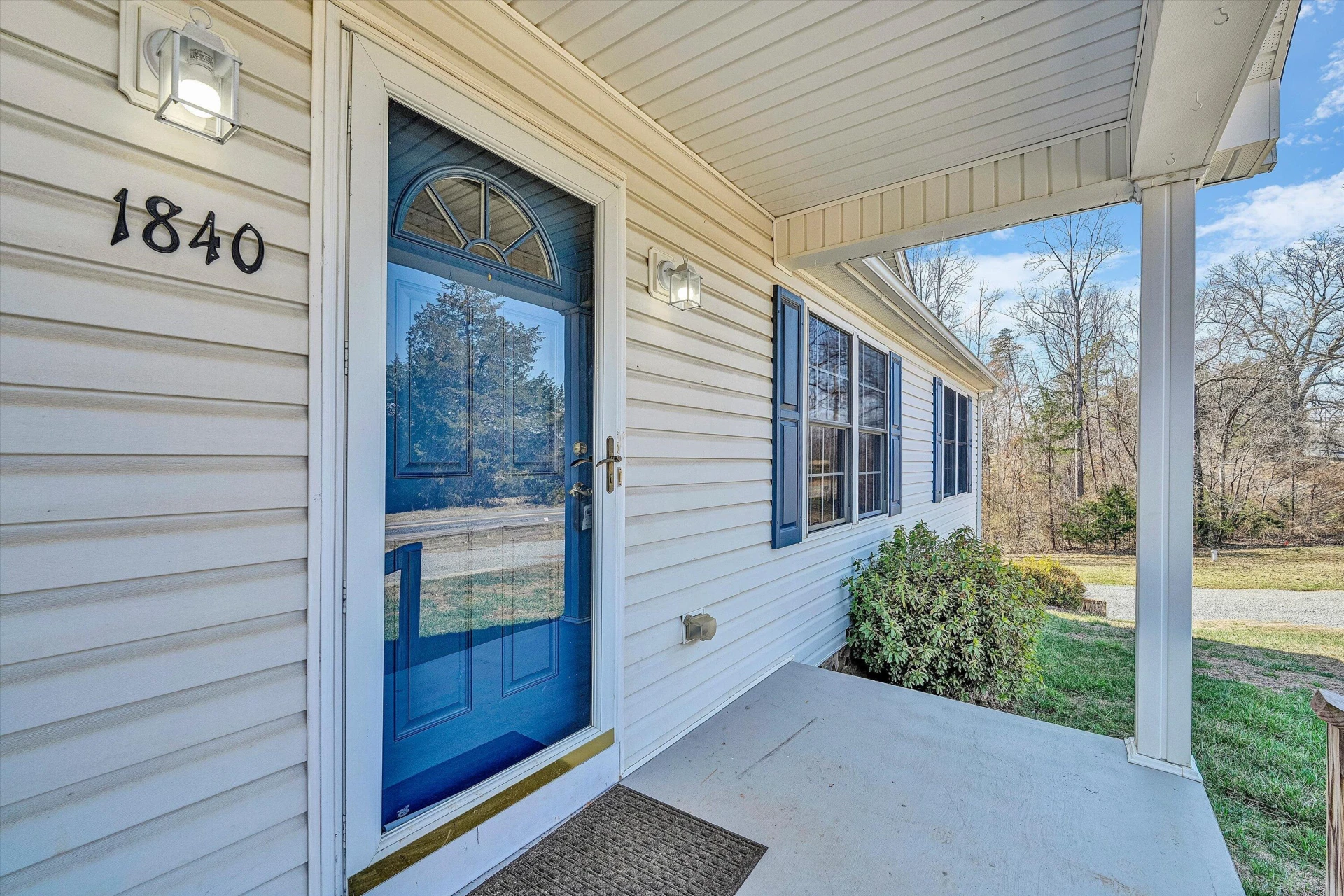 1840 Bluewater DR - Photo 9