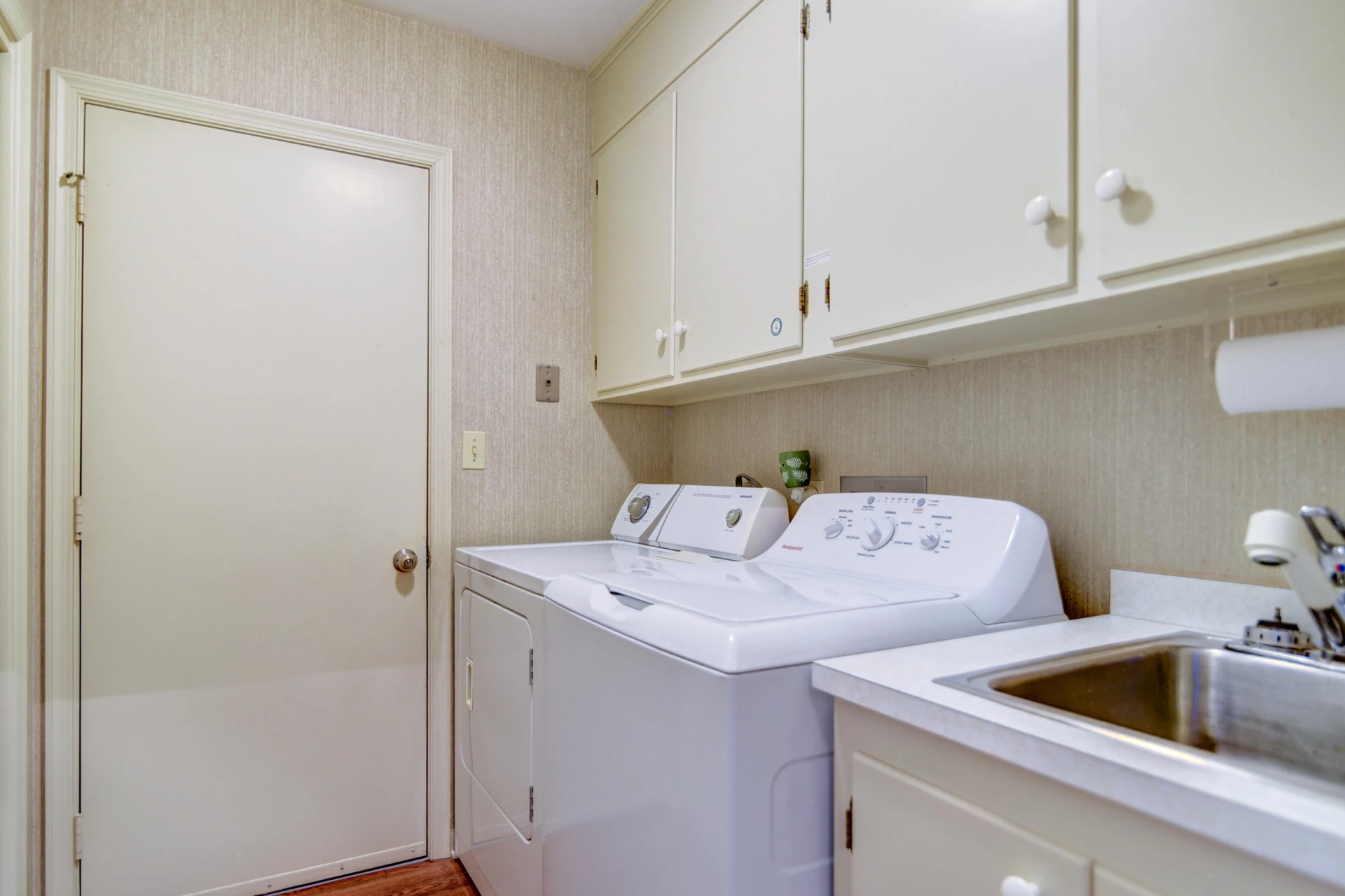 1304 Gills RD - Photo 26