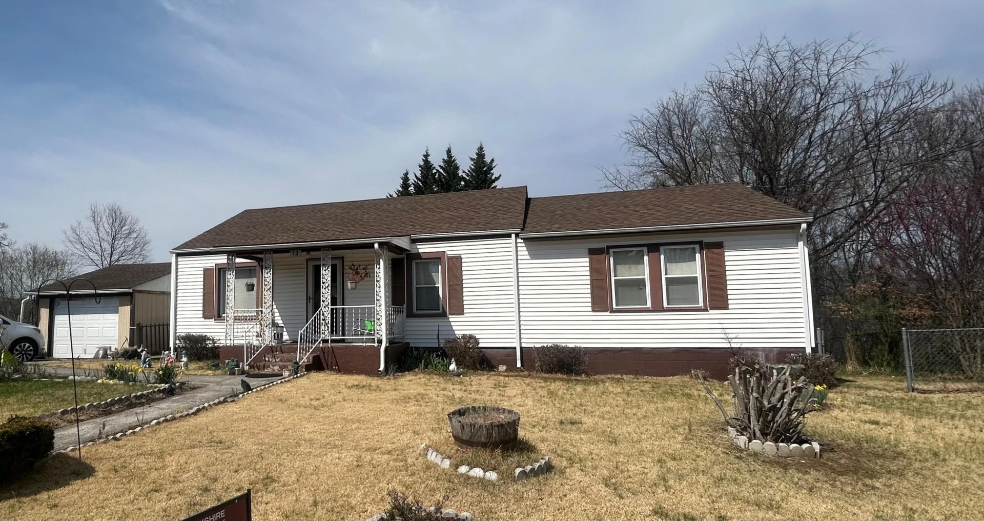 13 Upland DR