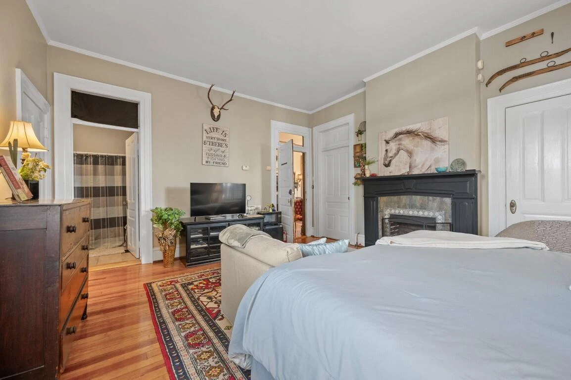 517 Longwood AVE - Photo 22