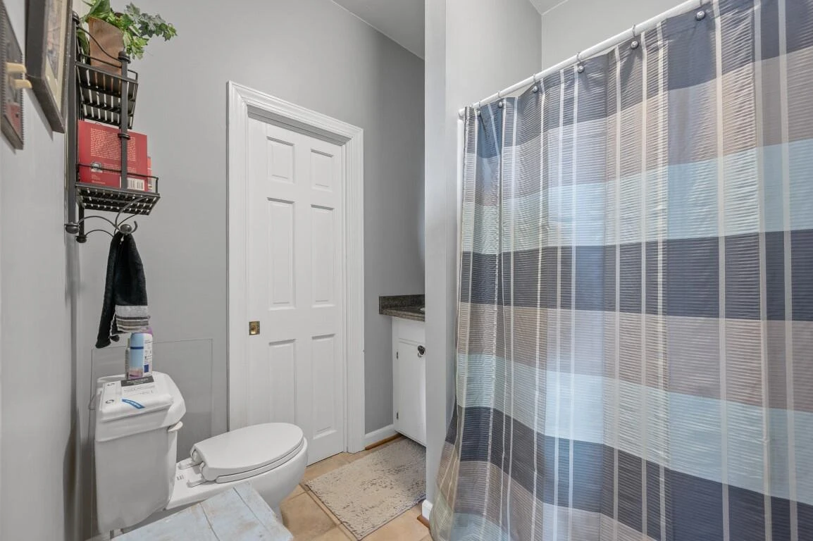 517 Longwood AVE - Photo 23