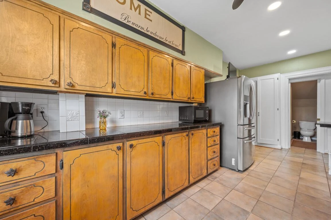 517 Longwood AVE - Photo 28