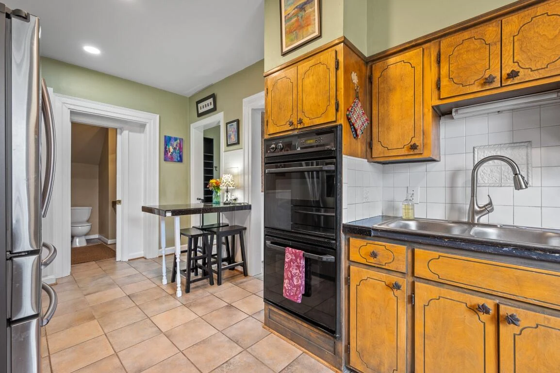517 Longwood AVE - Photo 29