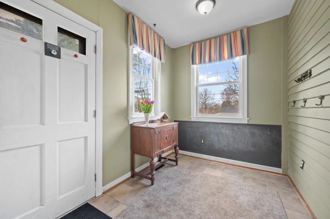517 Longwood AVE - Photo 32