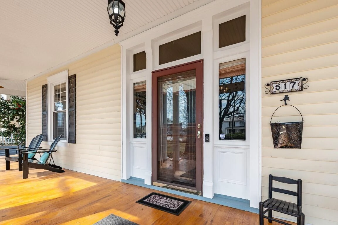 517 Longwood AVE - Photo 4