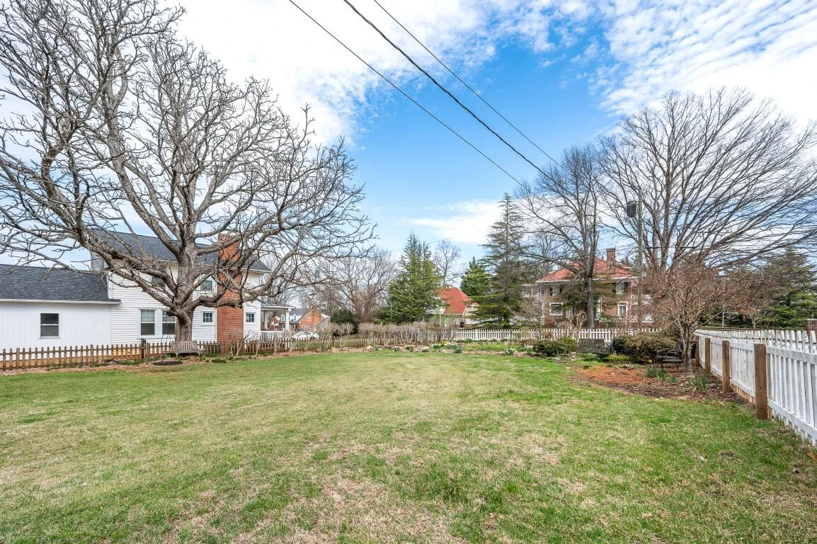 517 Longwood AVE - Photo 63