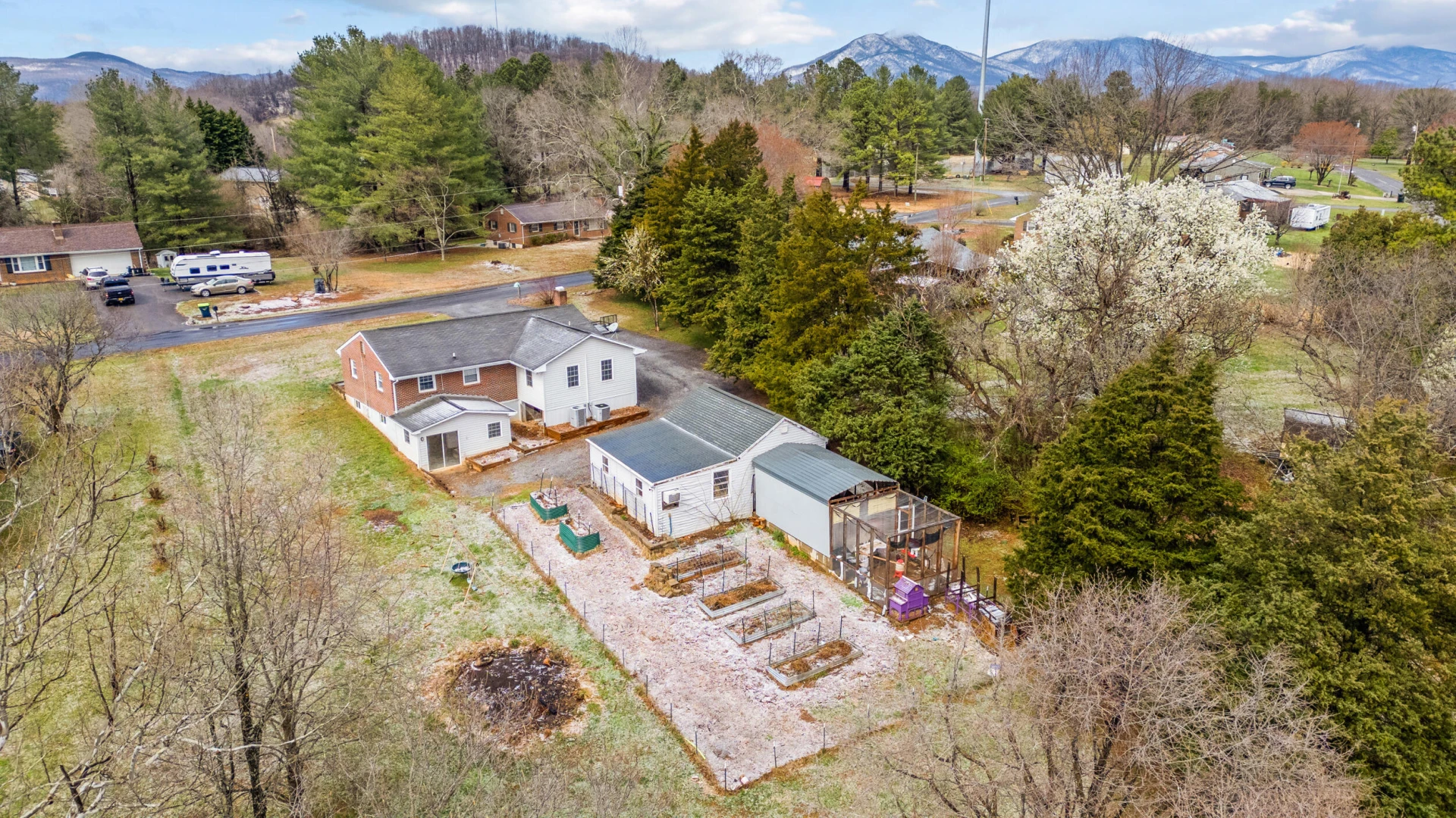3007 Sleepy Ridge DR - Photo 2