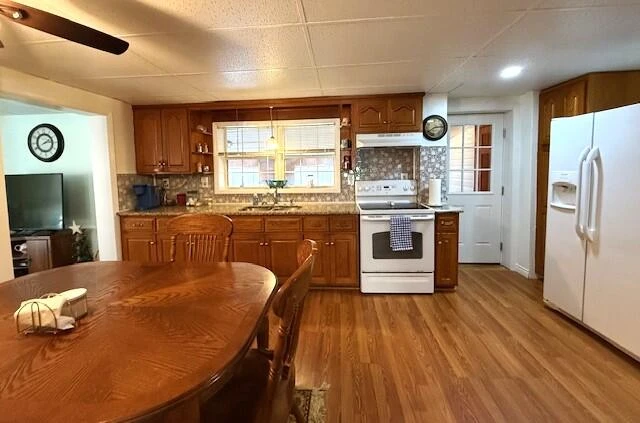 424 E Parrish ST - Photo 6