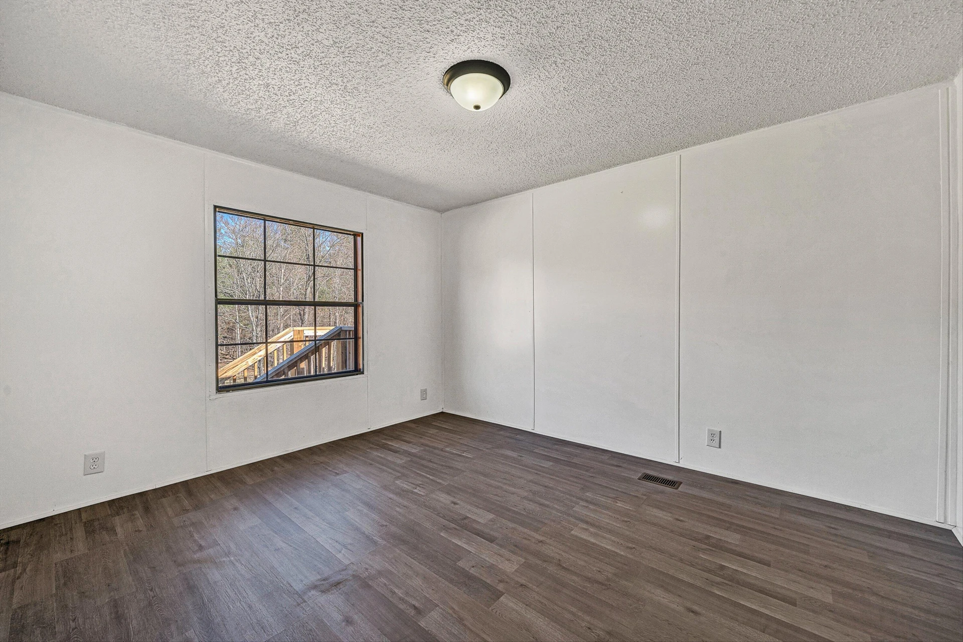 1155 Stonewall RD - Photo 21