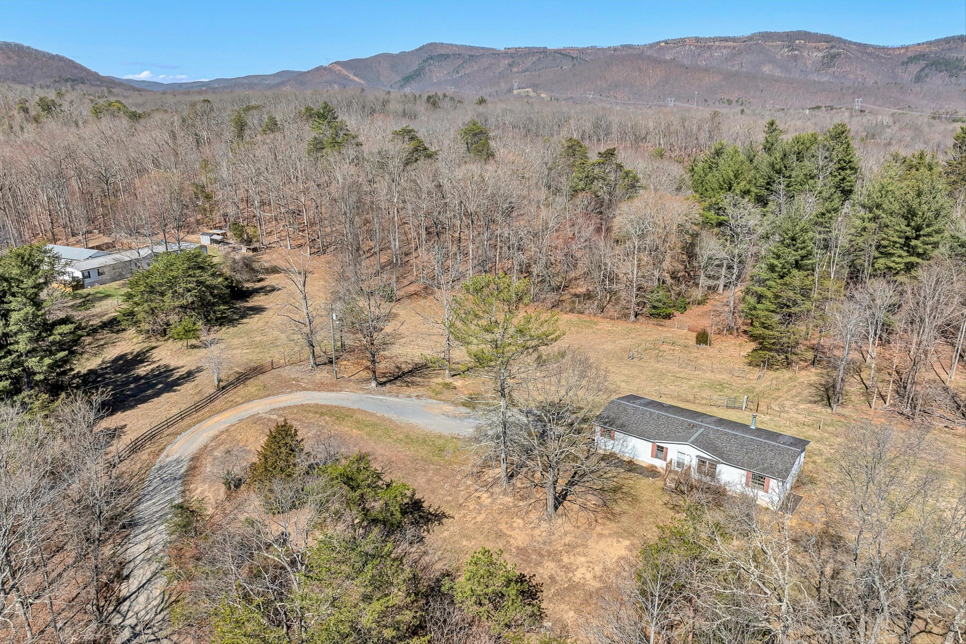 1155 Stonewall RD - Photo 44