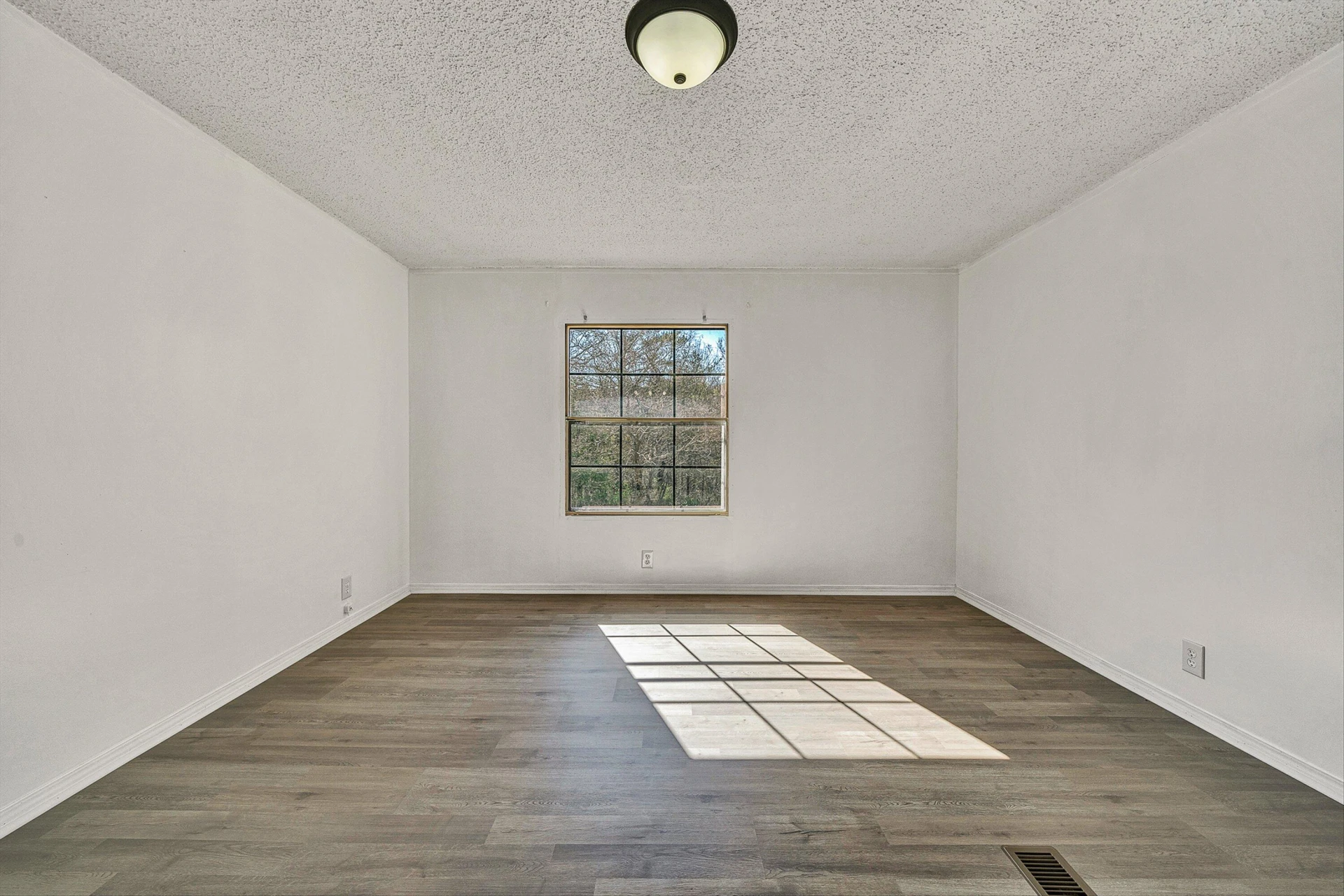 1155 Stonewall RD - Photo 9
