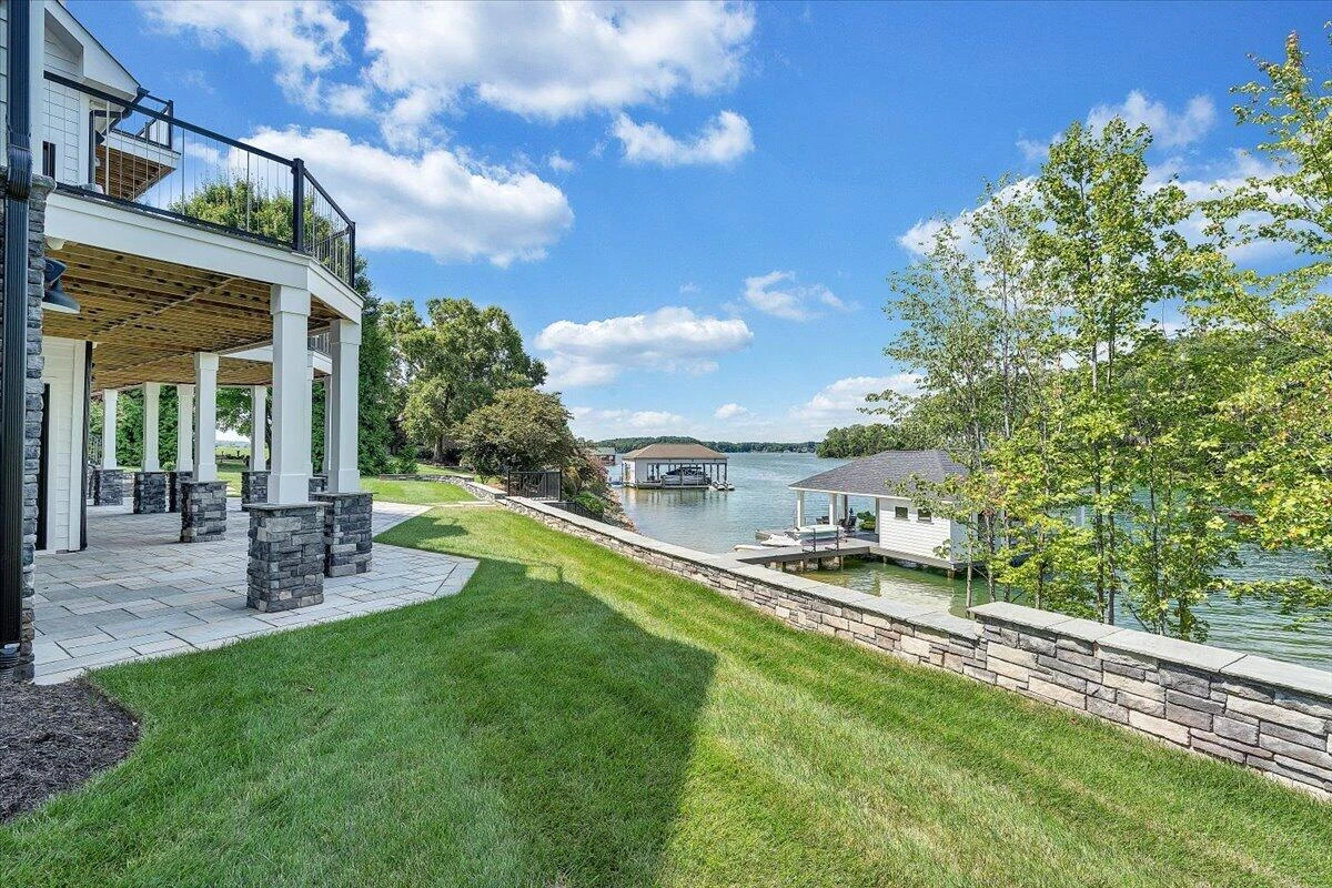 176 Three Point Isle DR - Photo 72