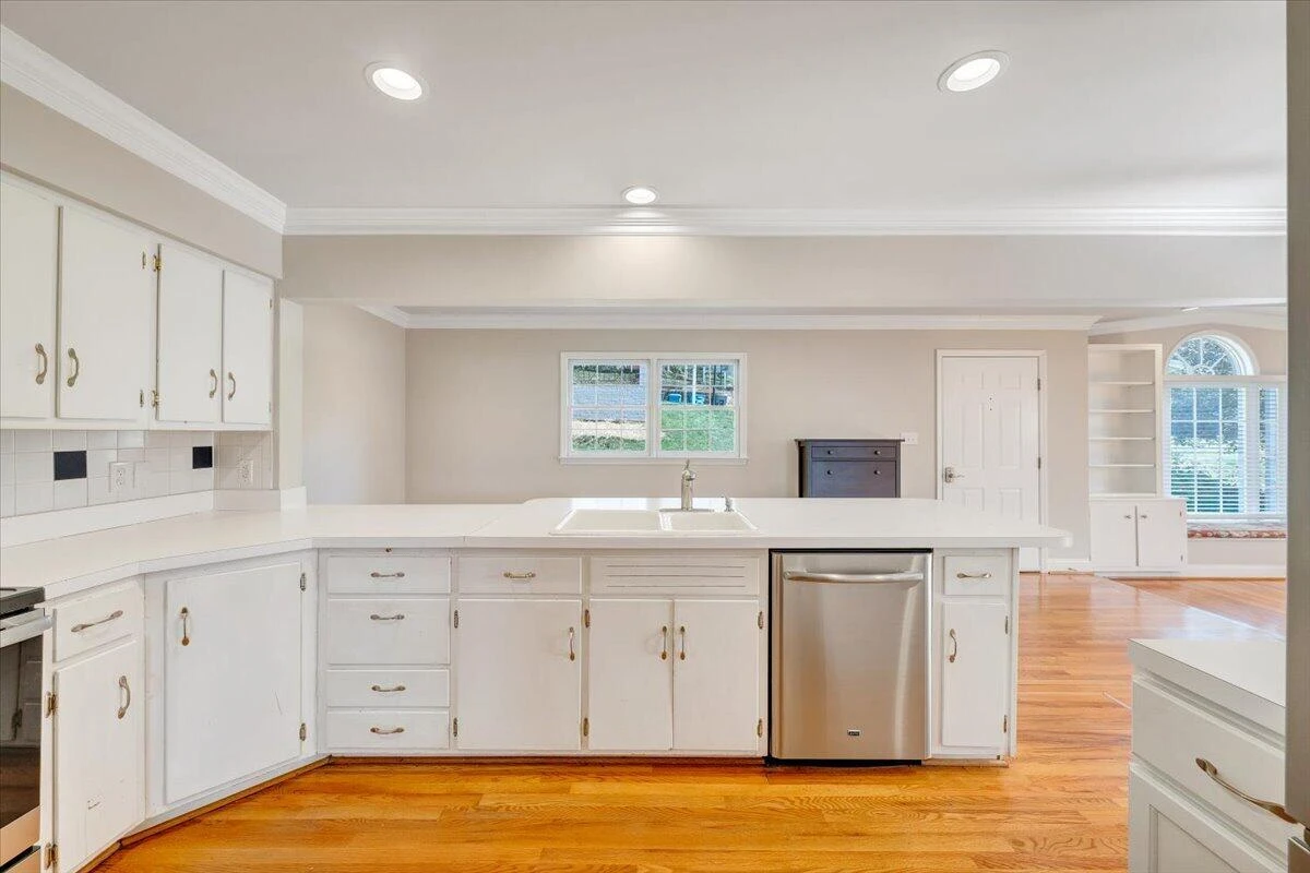 3119 Stoneridge RD SW - Photo 9