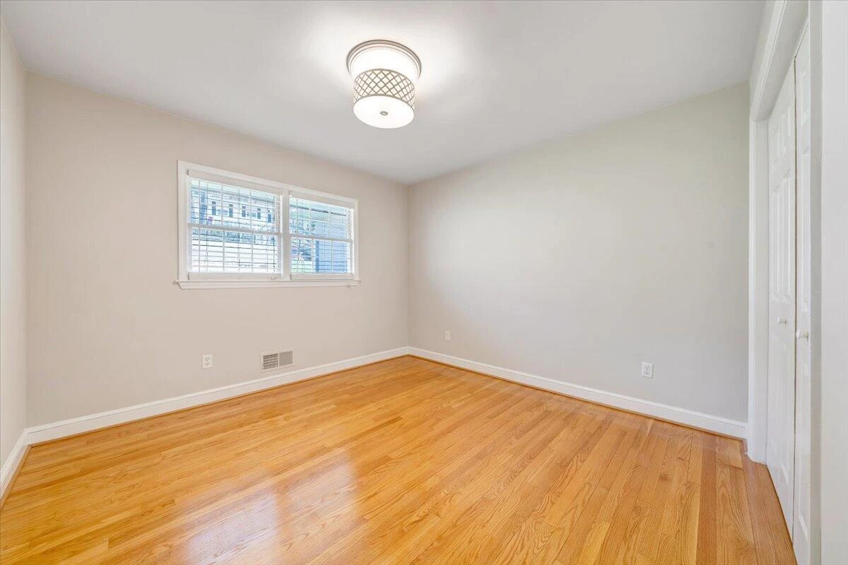 3119 Stoneridge RD SW - Photo 29