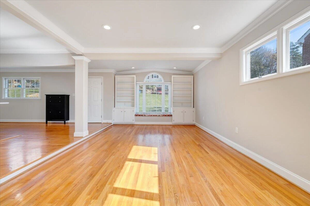 3119 Stoneridge RD SW - Photo 4