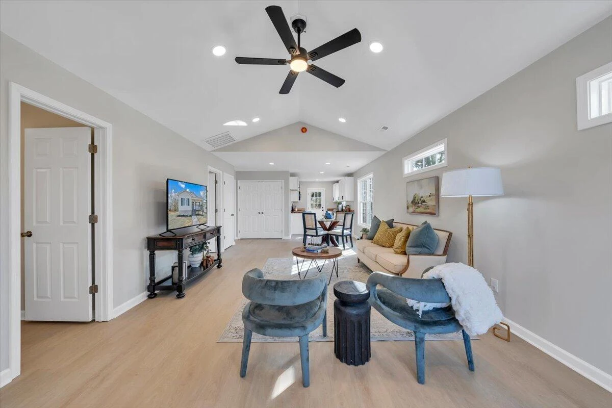 3708 Michigan AVE NW - Photo 15