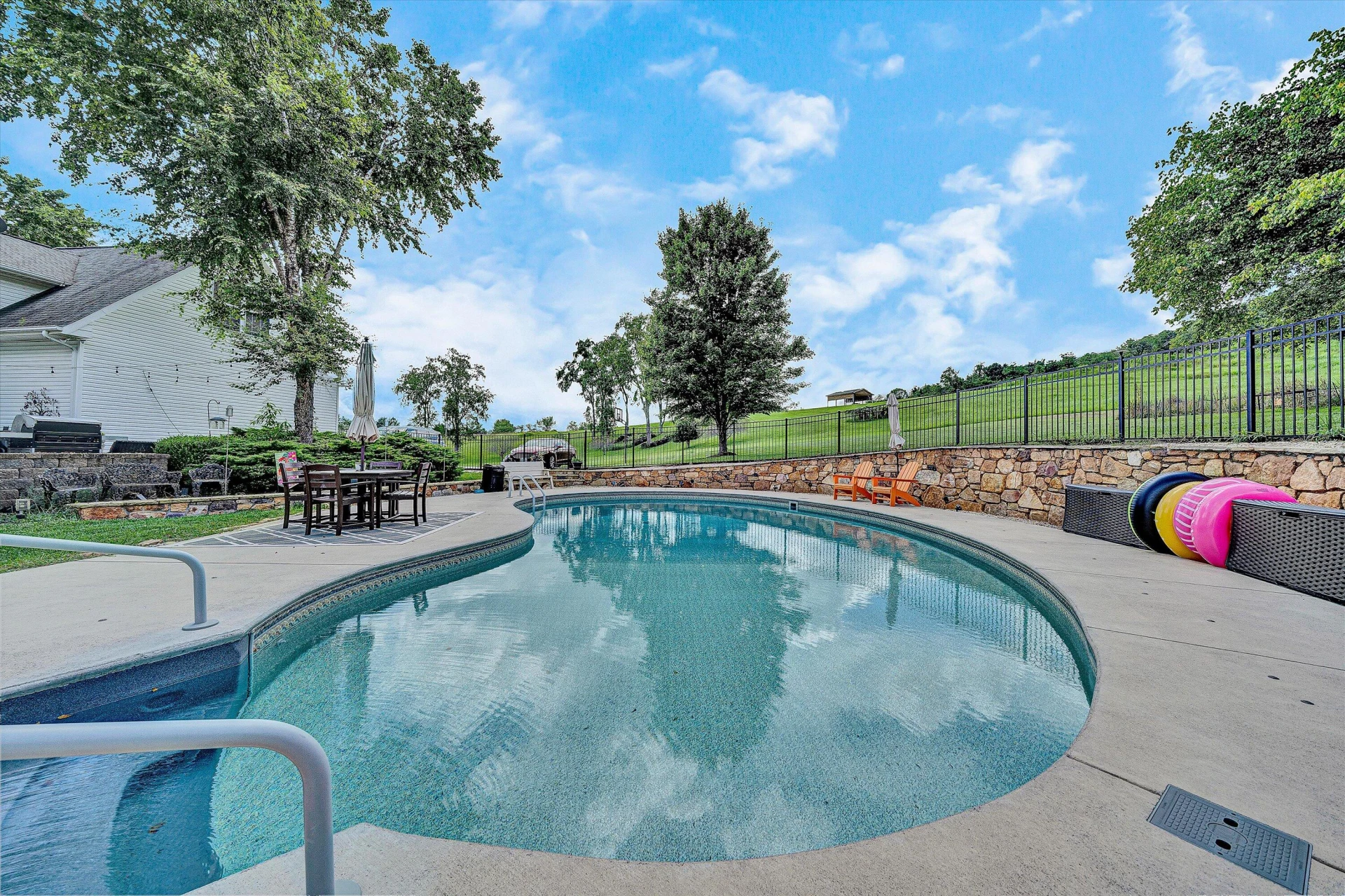 210 DAYTONA DR - Photo 12