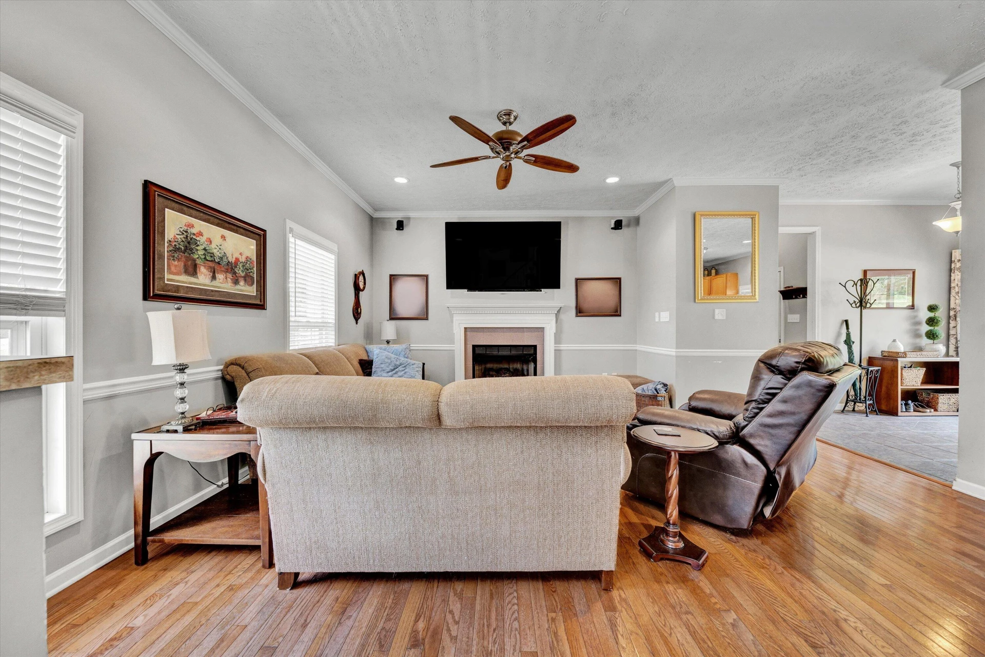 210 DAYTONA DR - Photo 16