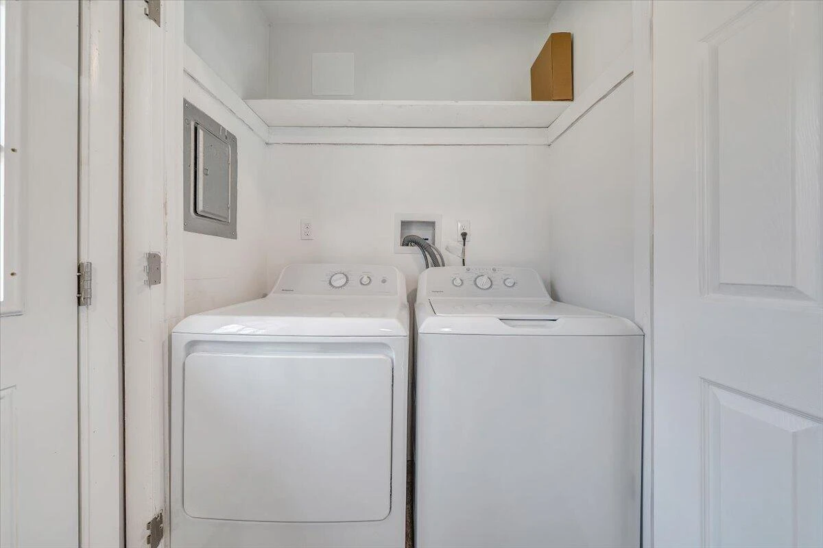 1638 Norris DR NW - Photo 15