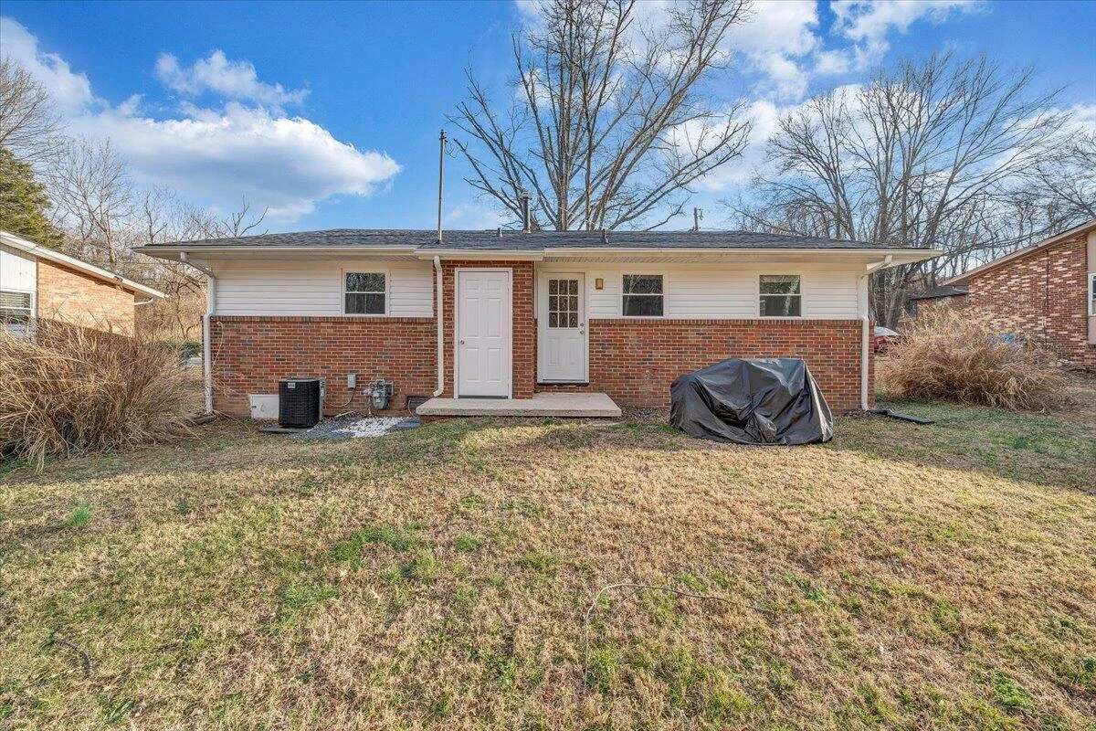 1638 Norris DR NW - Photo 23