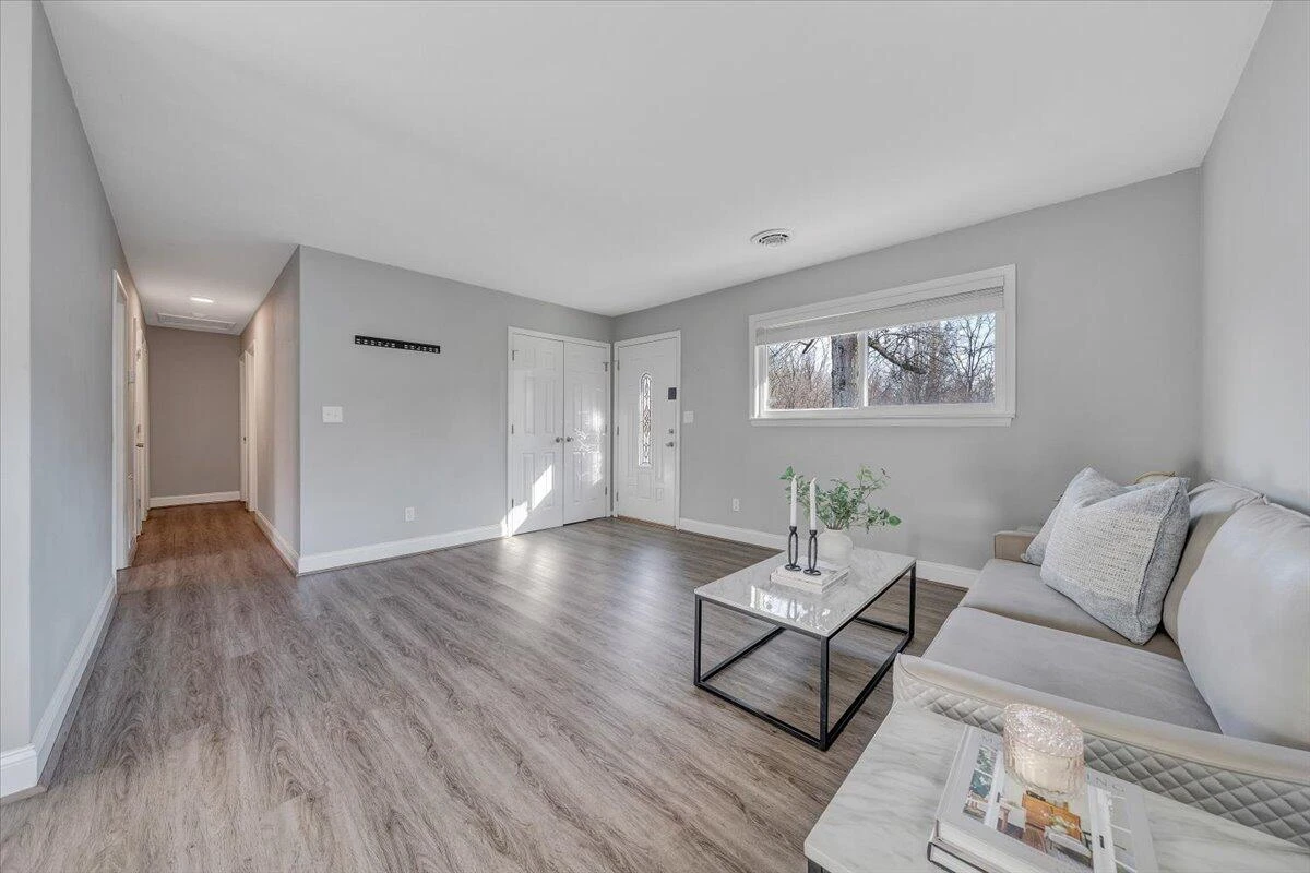 1638 Norris DR NW - Photo 3
