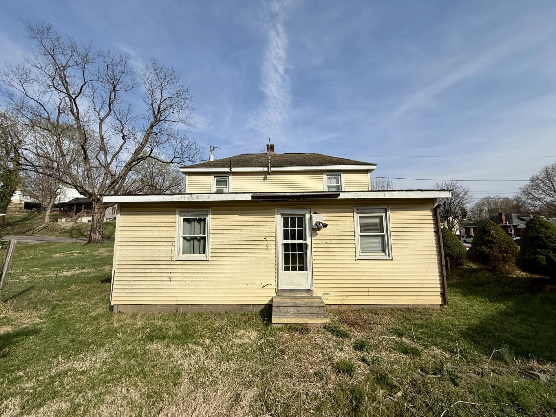 421 7th ST - Photo 14