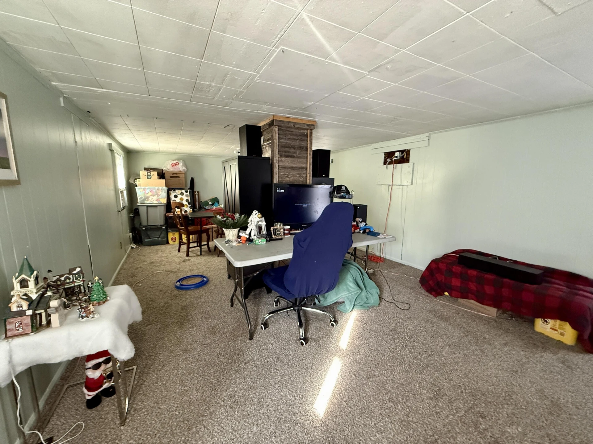 421 7th ST - Photo 8
