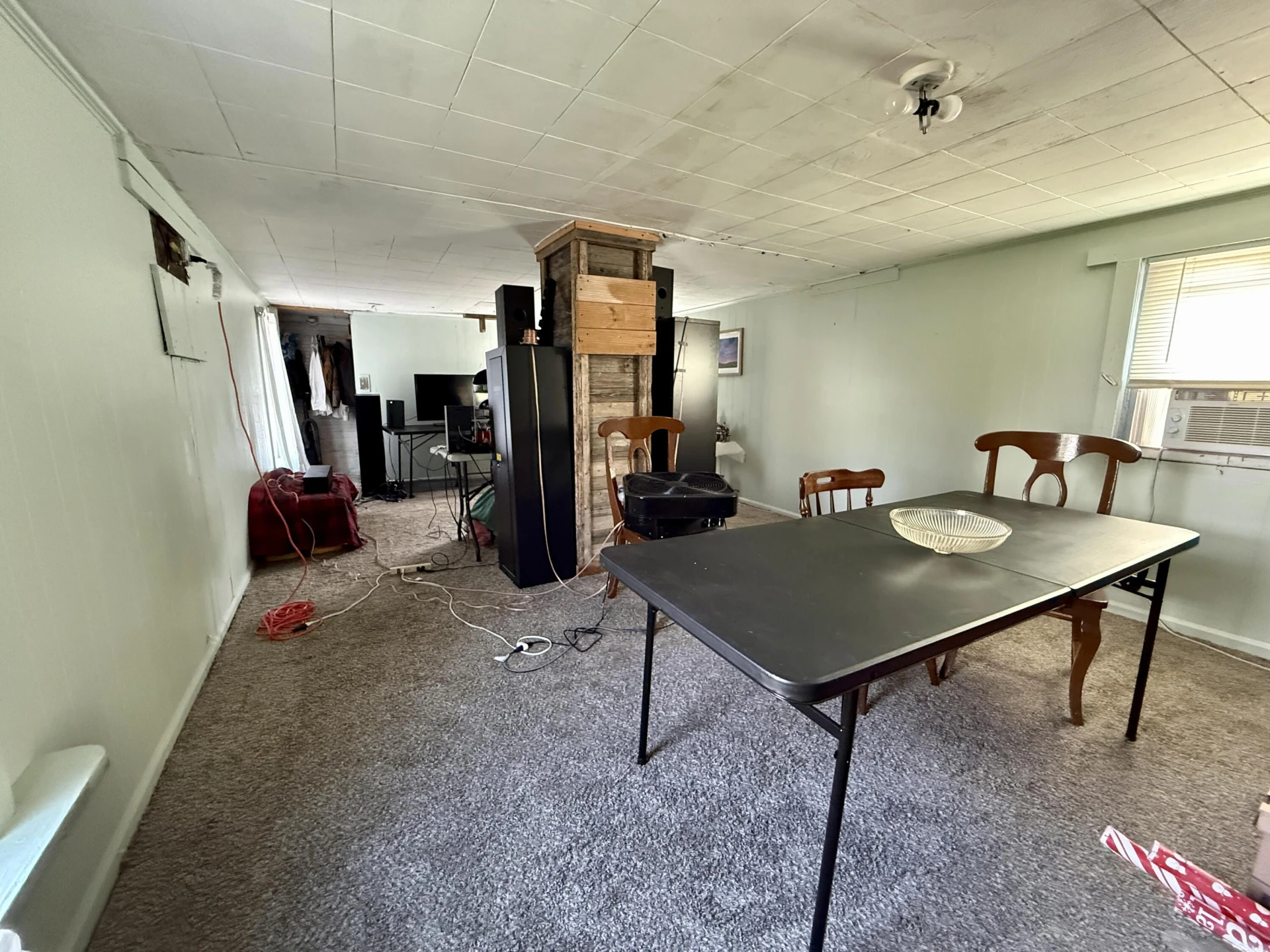 421 7th ST - Photo 9