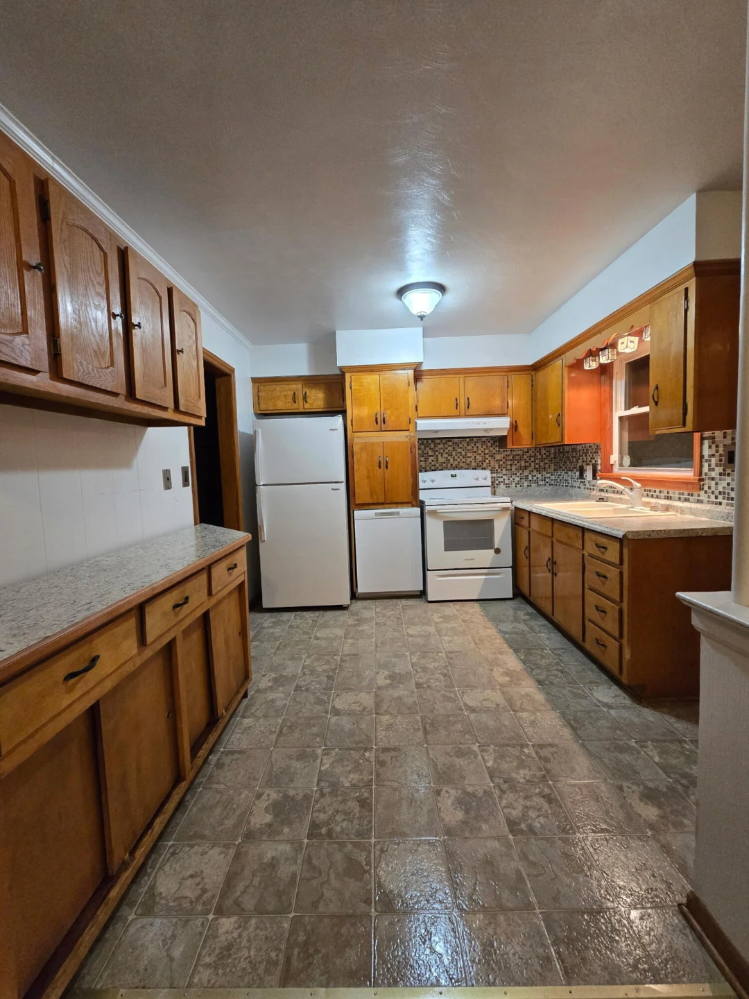 1407 Longview AVE - Photo 4