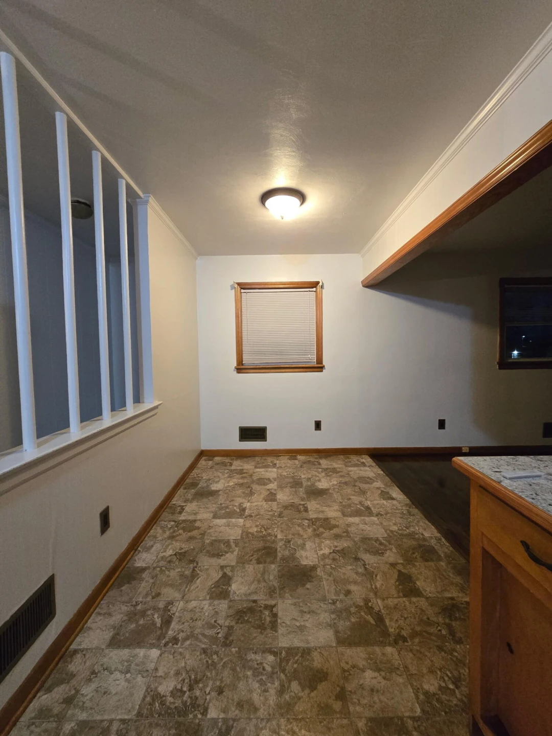 1407 Longview AVE - Photo 6