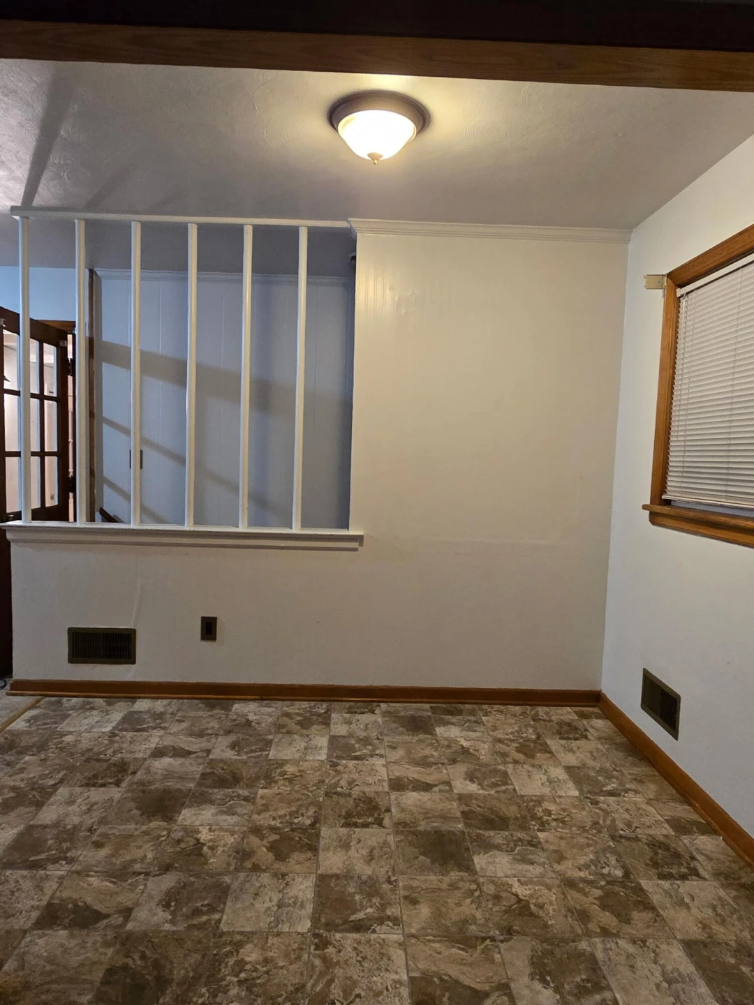 1407 Longview AVE - Photo 7