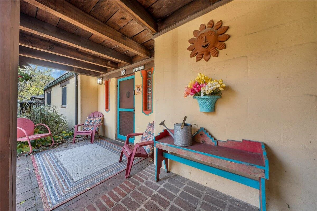 1114 Carolina AVE - Photo 4