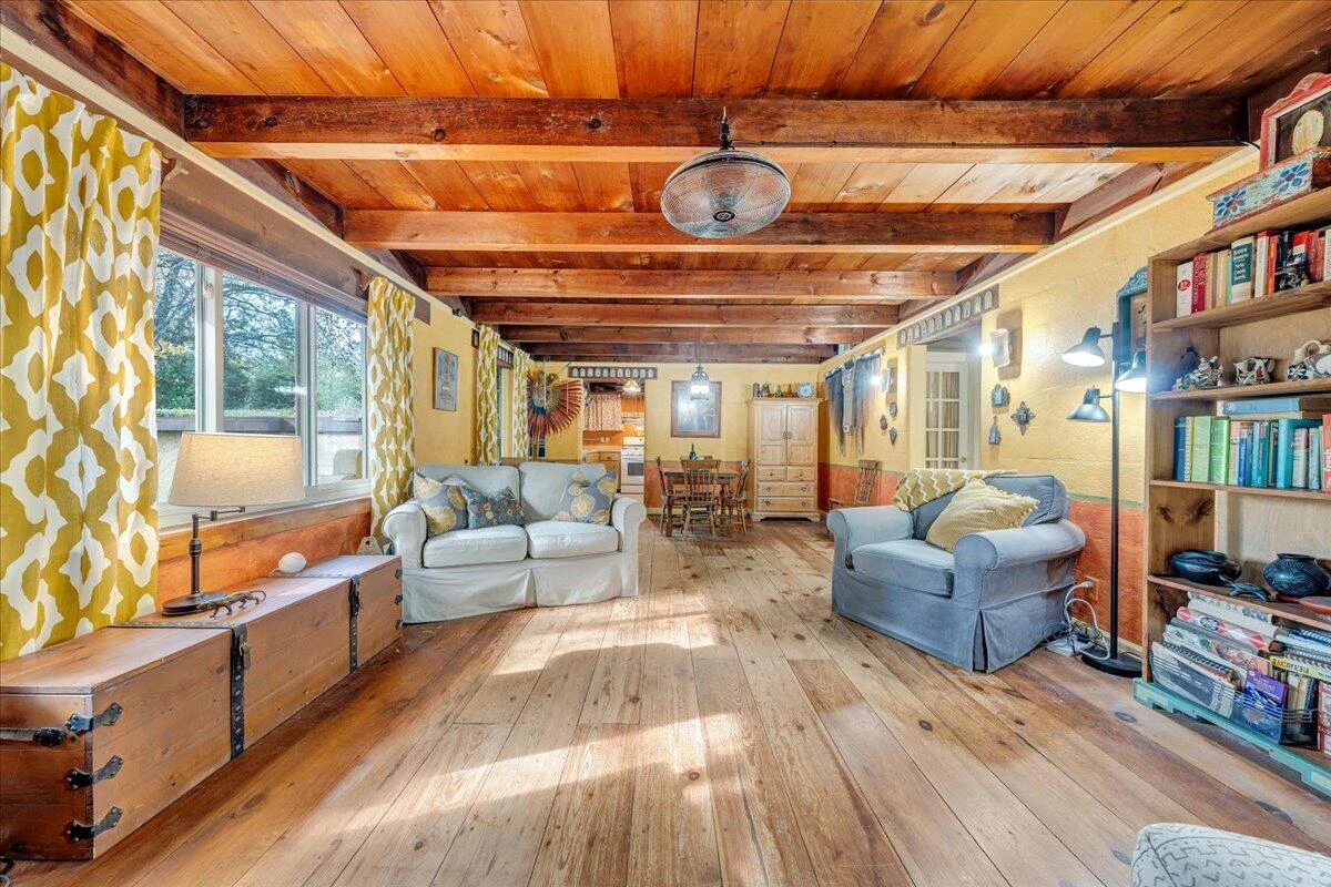 1114 Carolina AVE - Photo 8