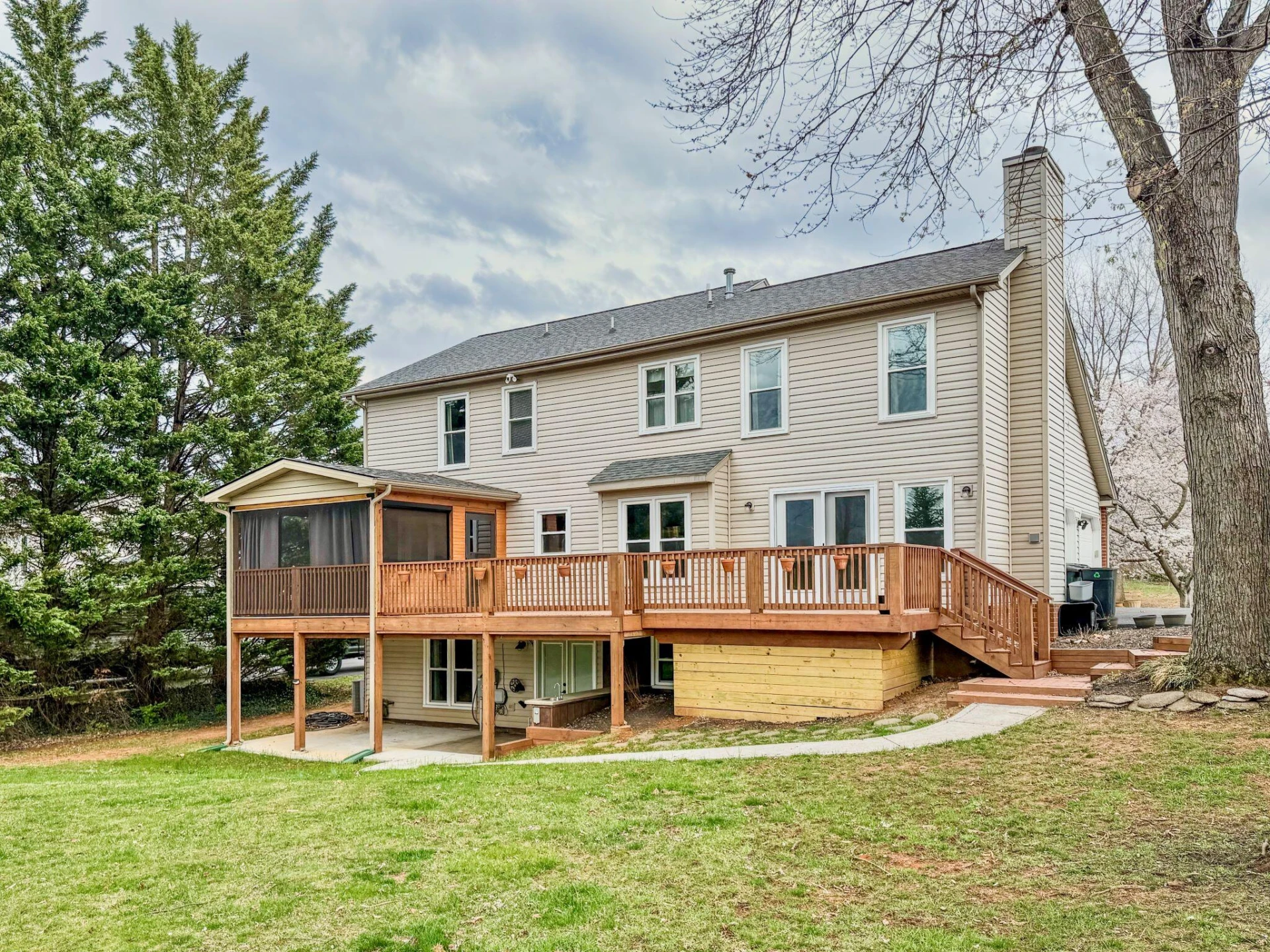282 Apple LN - Photo 2