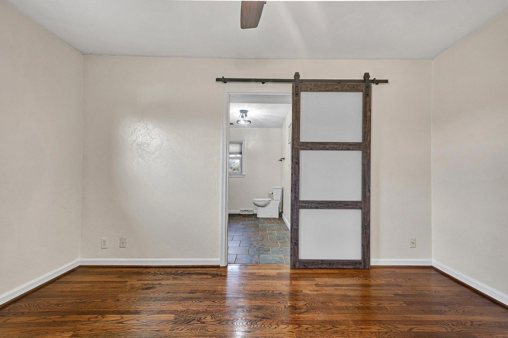 405 Diamond RD - Photo 14