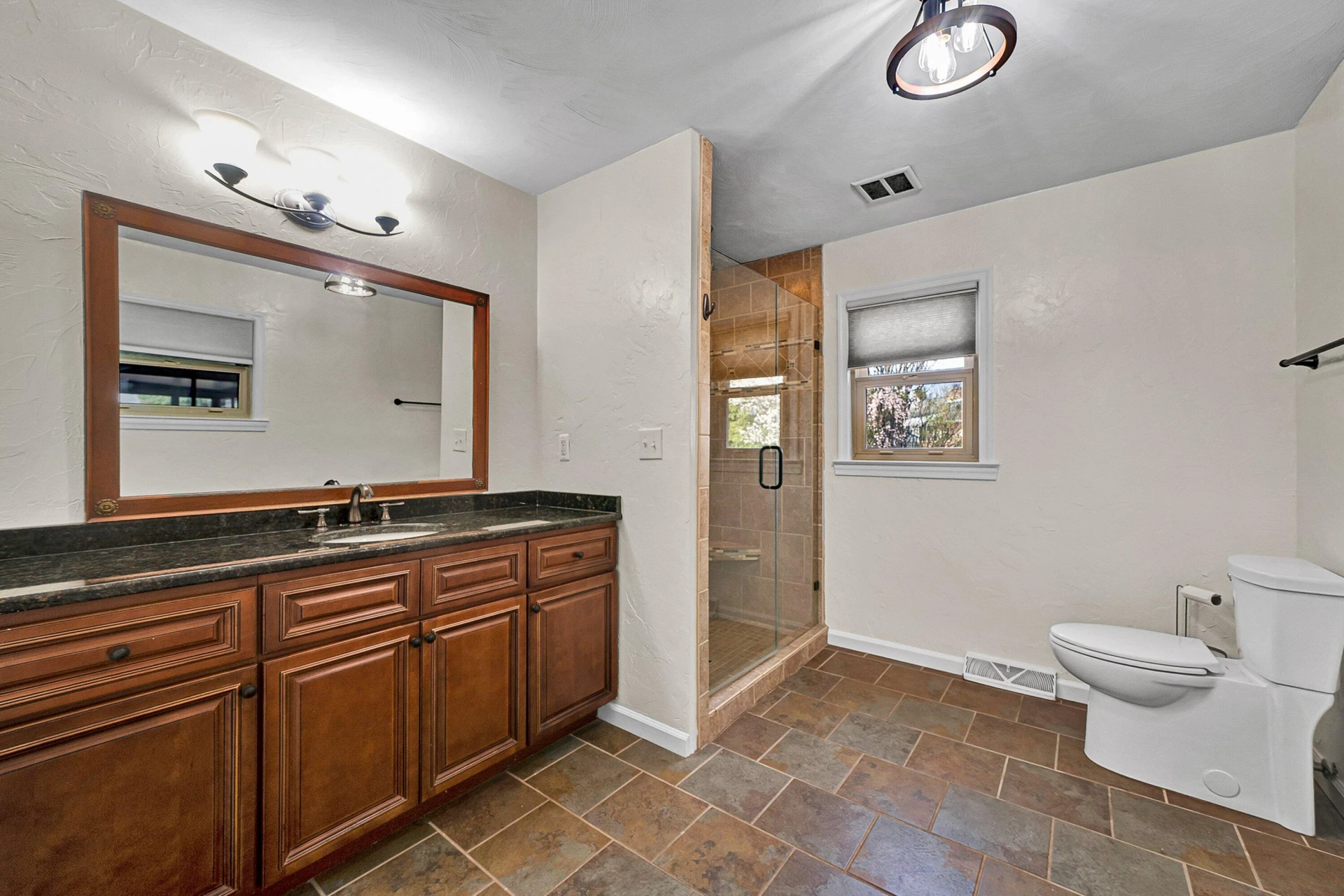 405 Diamond RD - Photo 15