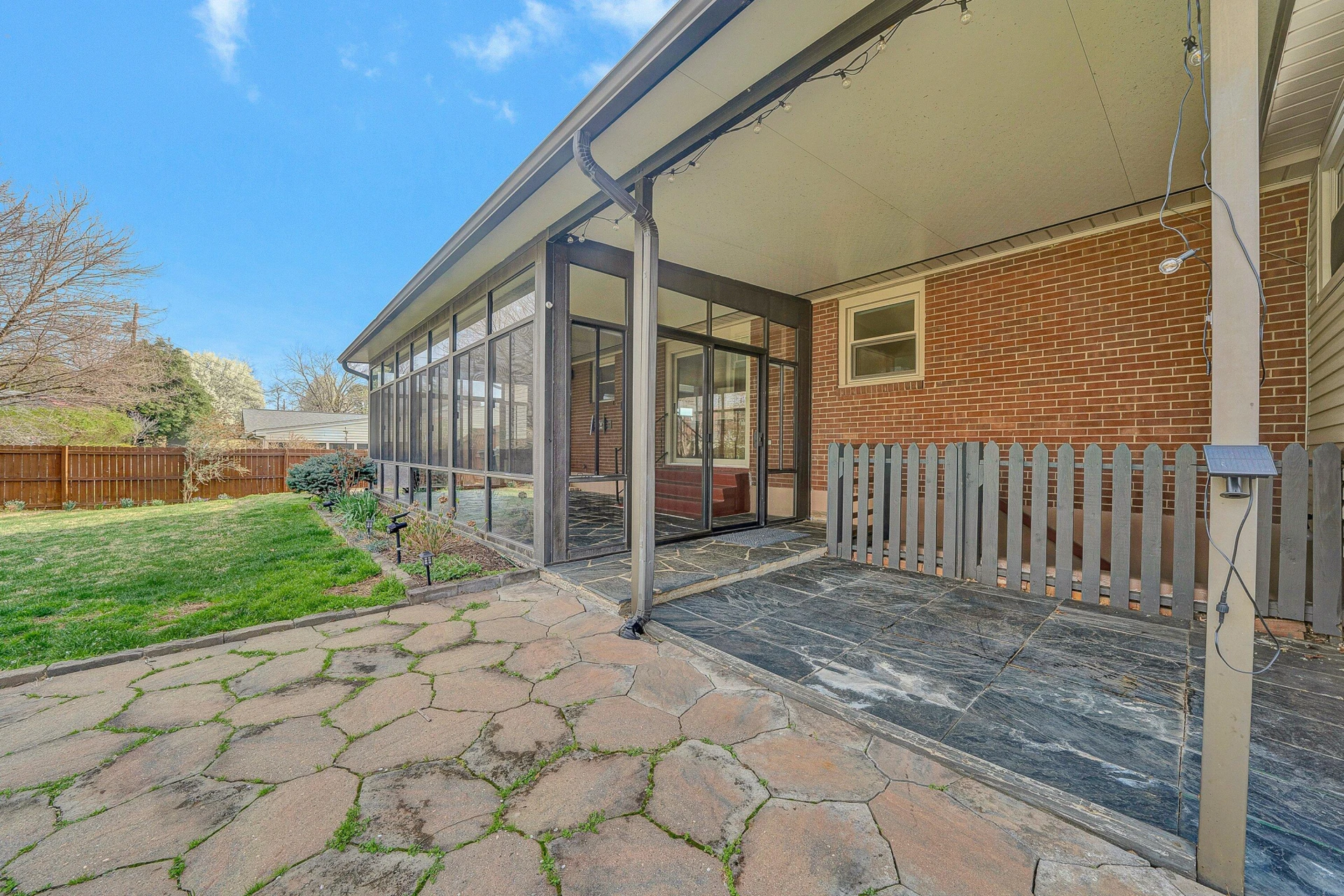 405 Diamond RD - Photo 25