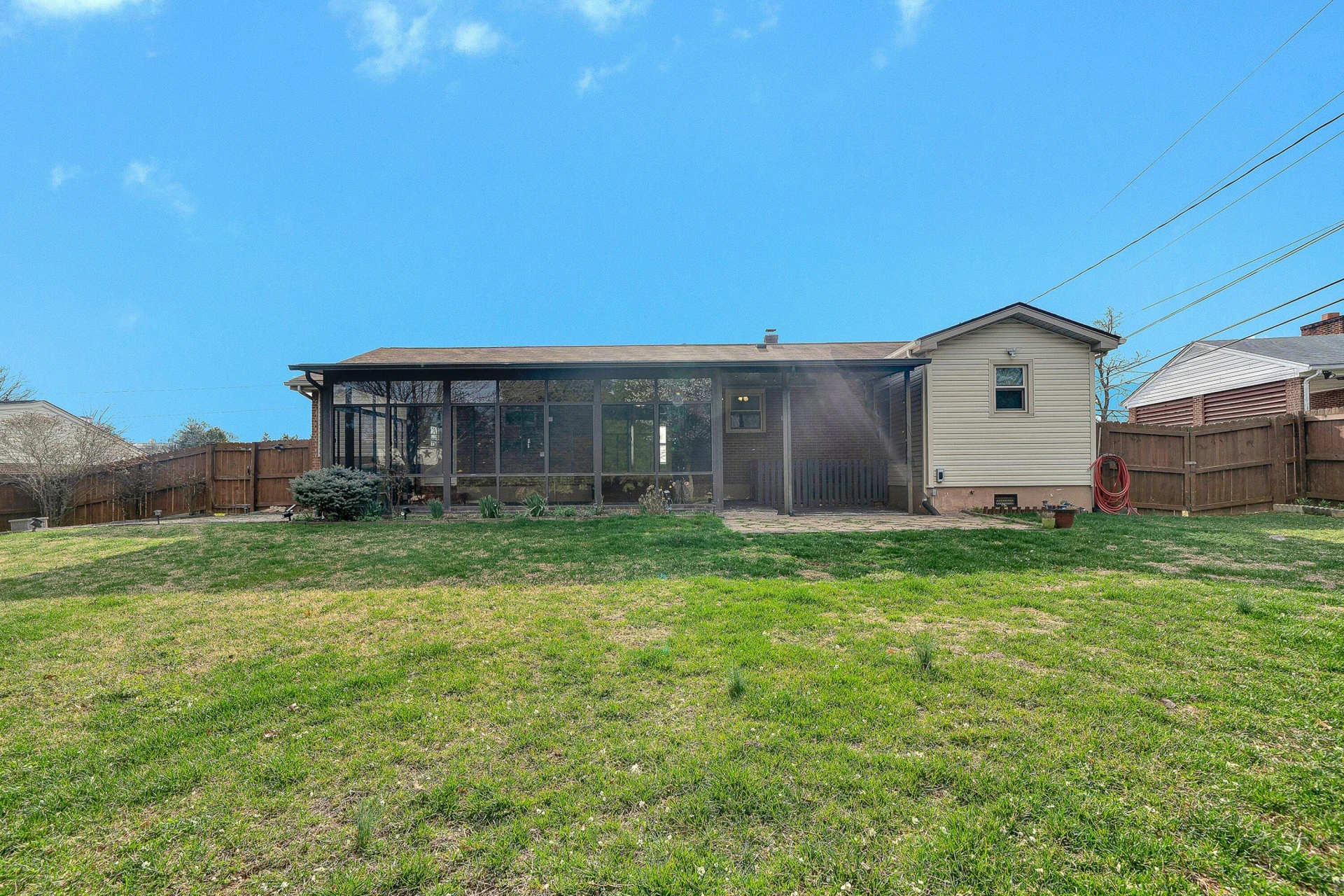405 Diamond RD - Photo 28